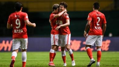  经典巴西甲游戏：南美足球的激情与策略盛宴（经典巴西甲游戏）