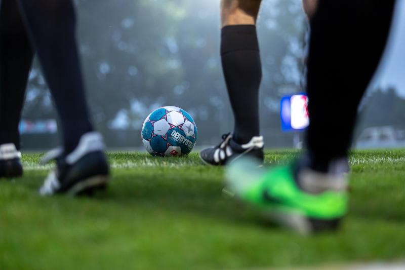  中超押注站官网：球迷观赛的激情延伸还是风险陷阱？（中超押注站官网）